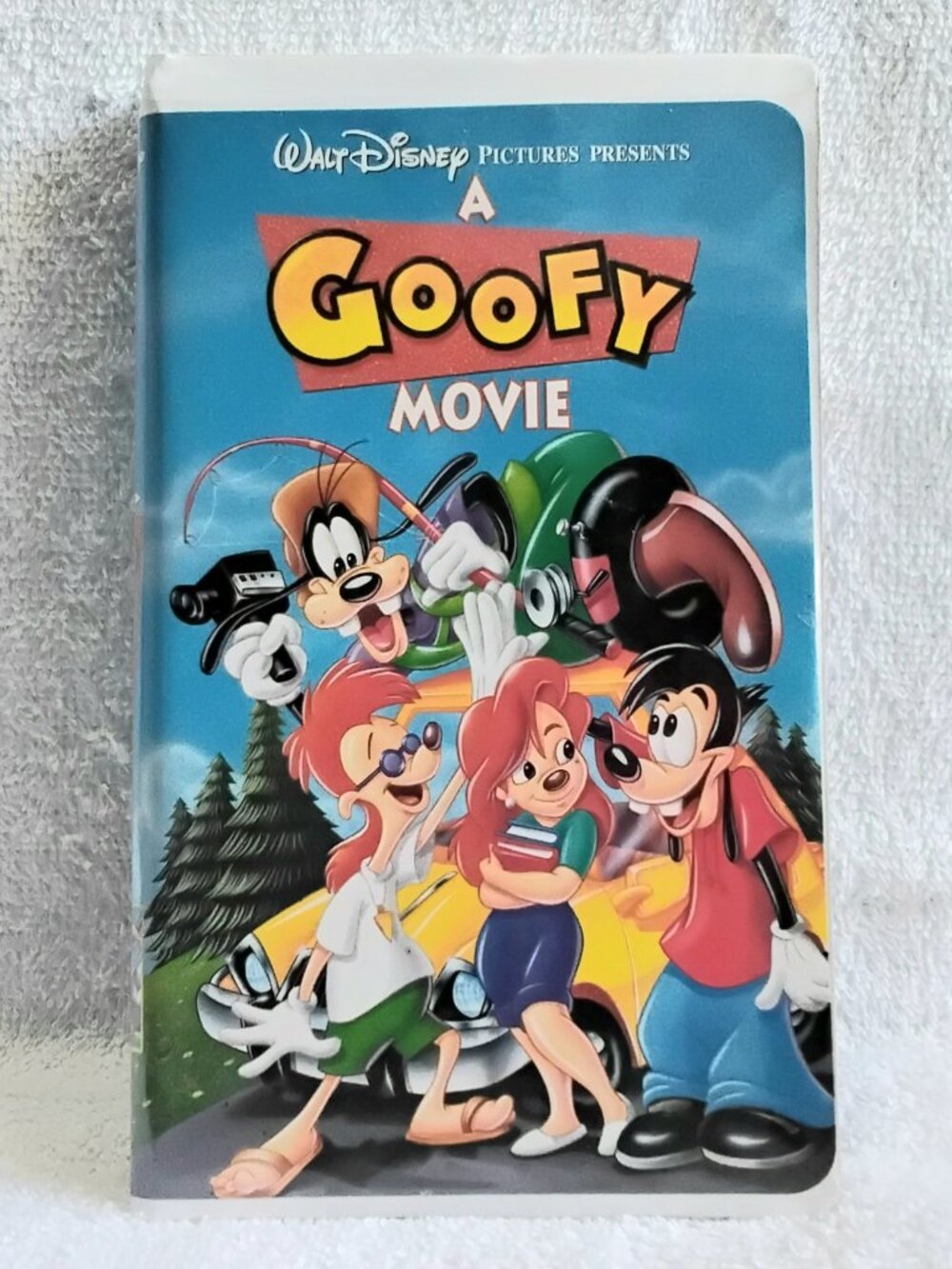 3/$30 1995 Walt Disney Presents 'A Goofy Movie' on VHS Tape!!